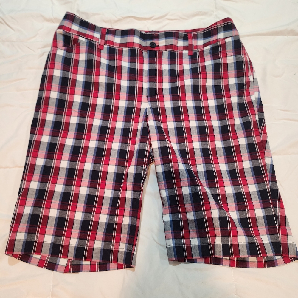 Christopher & Banks size 8 Plaid Shorts. Never worn....perfect condition.